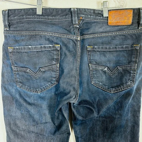 Diesel Larkee Regular Straight Wash 0806X Mens Jeans36x32 Dark Wash Button fly